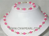 8mm round pink jade & freshwater pearl necklace & bracelet