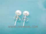 5.5-6mm white round freshwater pearl stud earrings