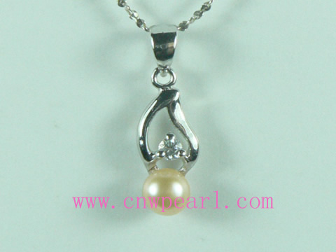 4-5mm bread freshwater pearl pendant